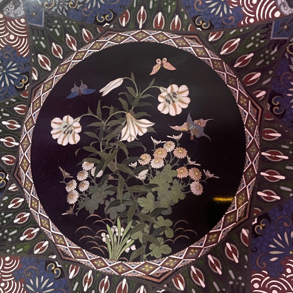 RARE ANTIQUE MEIJI floral cloisonné bronze art charger plate ready to hang - Picture 3 of 4